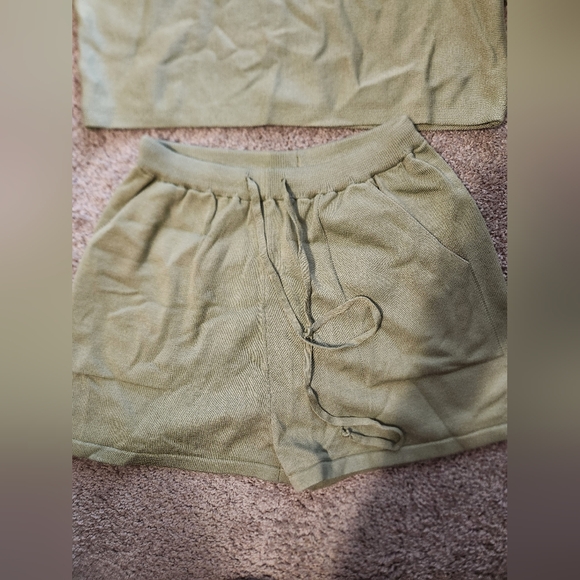 NWT Green Lounge Set - Picture 6 of 7